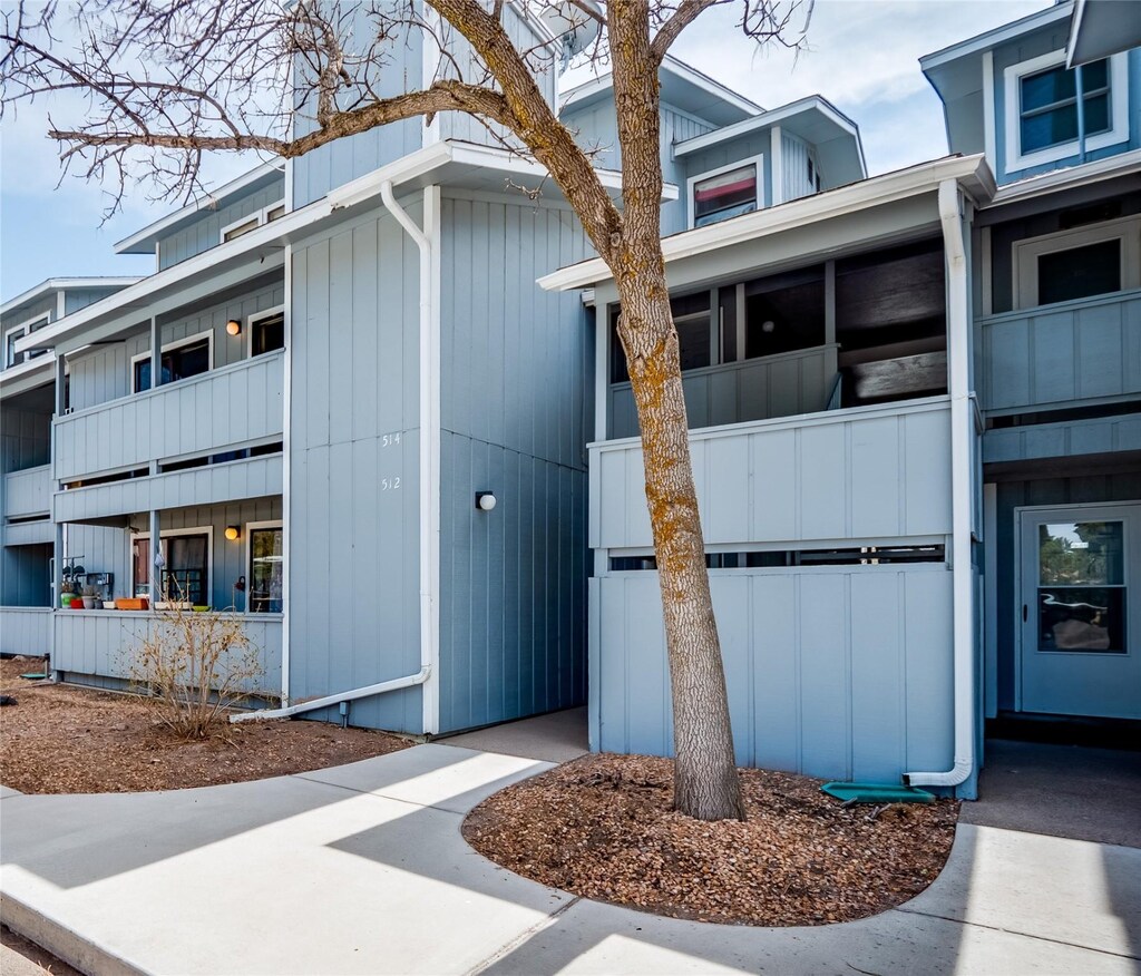 505 Oppenheimer Dr Unit 514, Los Alamos, NM 87544 - view of side of property with a garage