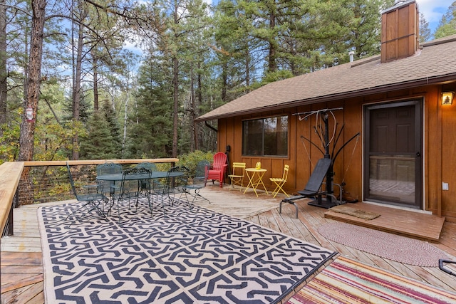 deck featuring outdoor dining space