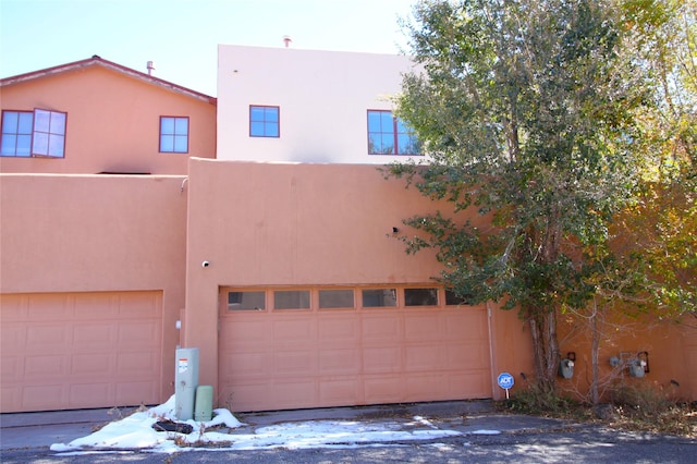 4715 Quemazon, Los Alamos, NM 87544 - view of front of house with stucco siding