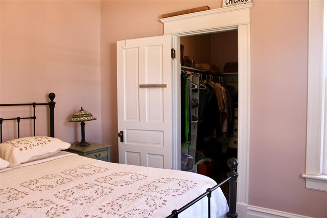 1607 8th St, Las Vegas, NM 87701 - bedroom with a closet