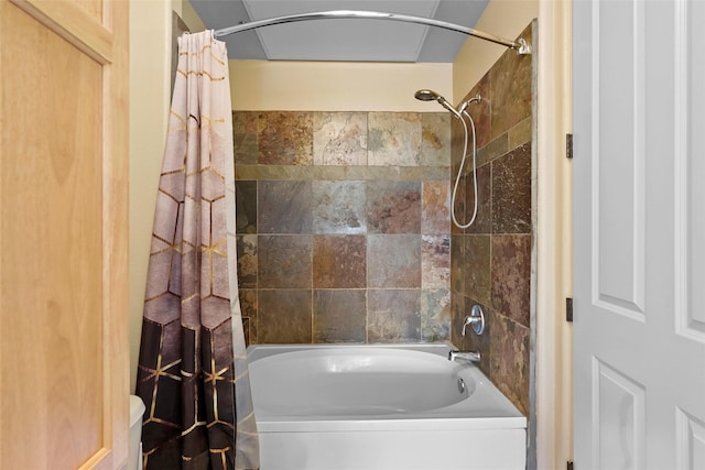 1405 Vegas Verdes Unit 341, Santa Fe, NM 87507 - full bath featuring shower / bath combo with shower curtain