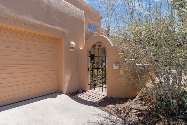 3101 Old Pecos Trl Unit 627, Santa Fe, NM 87505 - property entrance with a gate