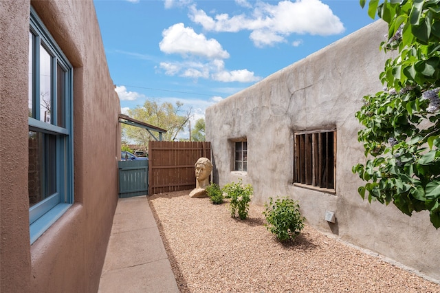540/542 Franklin Ave, Santa Fe, NM 87501 - view of property exterior with fence