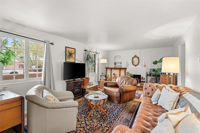 540/542 Franklin Ave, Santa Fe, NM 87501 - living area with wood finished floors