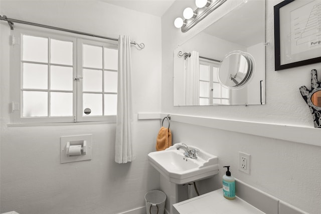 540/542 Franklin Ave, Santa Fe, NM 87501 - view of bathroom