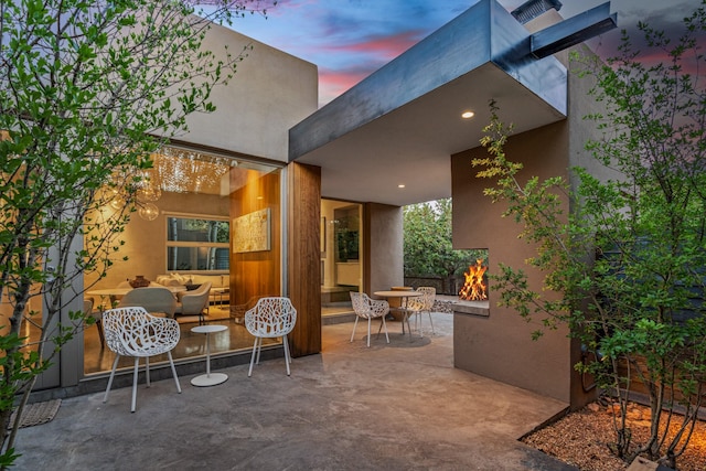 161 S Armijo Ln, Santa Fe, NM 87501 - view of patio terrace at dusk