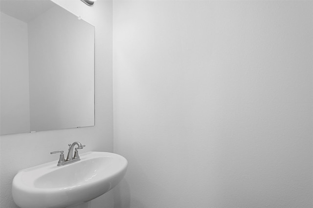 85 Cadena Blvd, Los Alamos, NM 87547 - bathroom with a sink