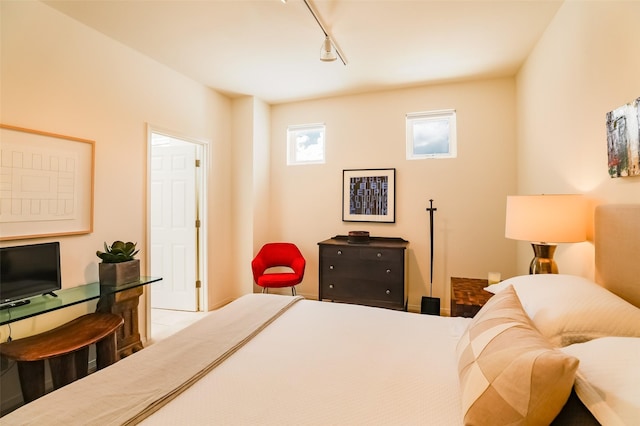 663 Bishops Lodge Rd Unit 71, Santa Fe, NM 87501 - bedroom featuring track lighting
