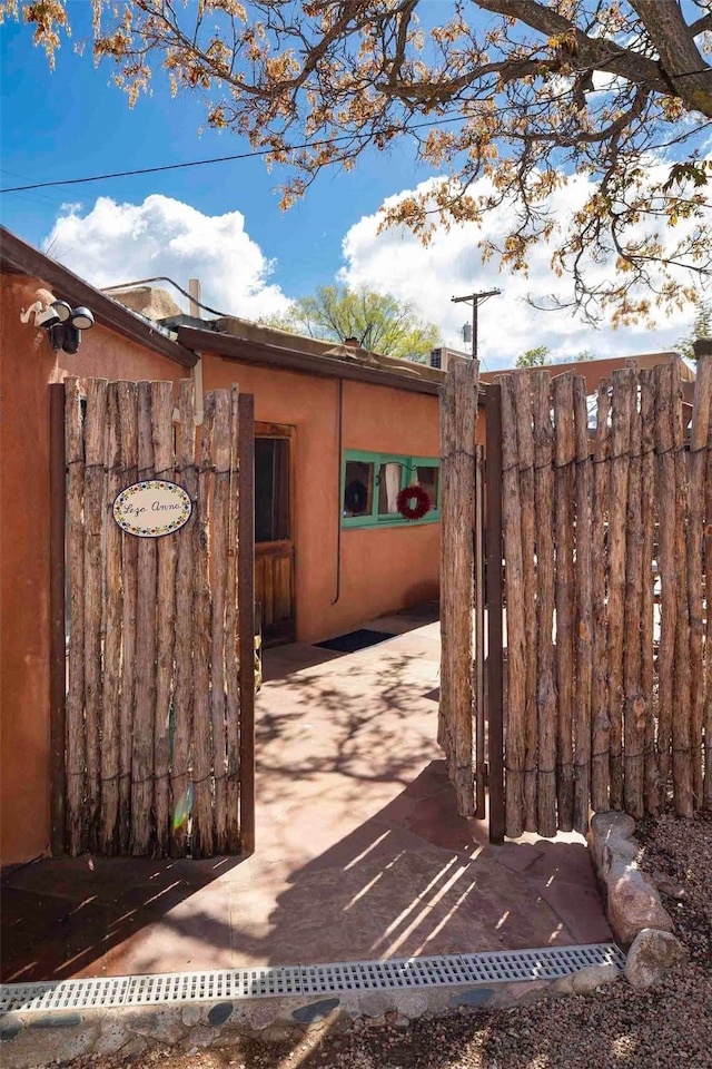 942 Canyon Unit A & B, Santa Fe, NM 87501 - view of patio / terrace