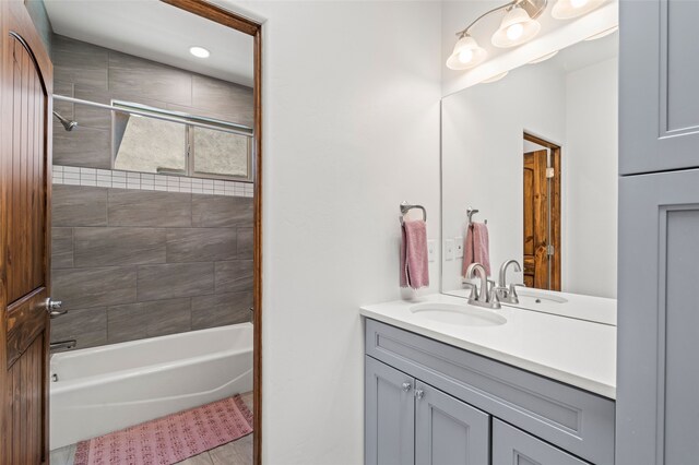 35 La Pradera, Santa Fe, NM 87508 - bathroom with vanity and washtub / shower combination