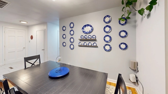 2935 Arizona, Los Alamos, NM 87544 - dining room featuring baseboards and wood finished floors