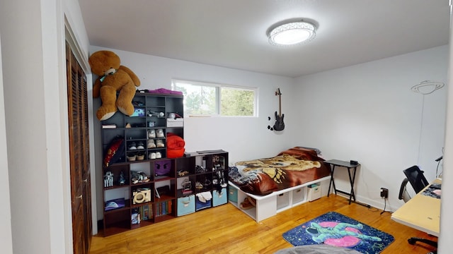 2935 Arizona, Los Alamos, NM 87544 - bedroom with wood finished floors