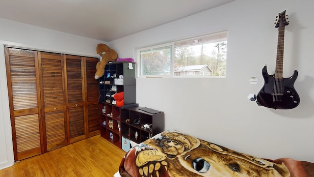 2935 Arizona, Los Alamos, NM 87544 - bedroom with wood finished floors and a closet