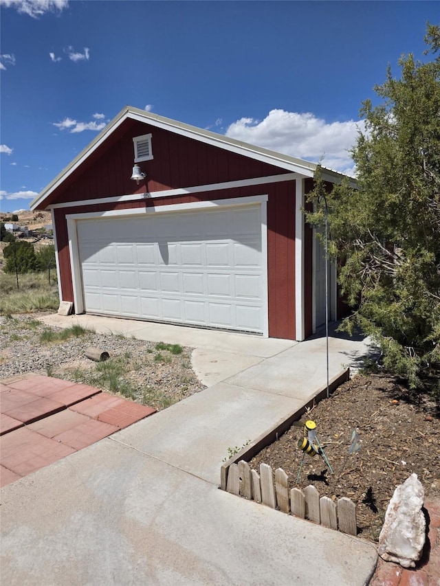 13 Los Amigos, Espanola, NM 87532 - view of garage