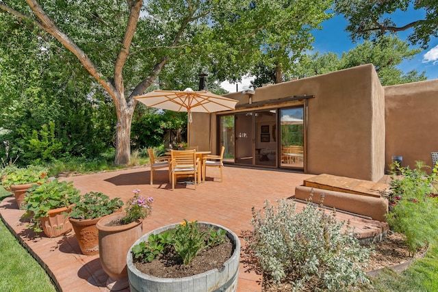 127 County Road 84, Santa Fe, NM 87506 - view of patio