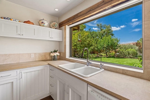 127 County Road 84, Santa Fe, NM 87506 - kitchen with a sink, healthy amount of natural light, white cabinets, light countertops, and recessed lighting