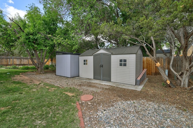 444 Aragon, White Rock, NM 87547 - view of shed featuring a fenced backyard