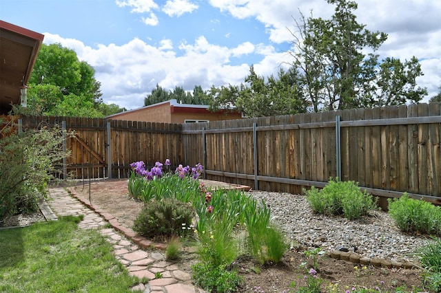 444 Aragon, White Rock, NM 87547 - view of fenced backyard