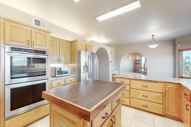 5 La Aguapa, Sandia Park, NM 87047 - spare room with arched walkways, a chandelier, and light tile patterned floors