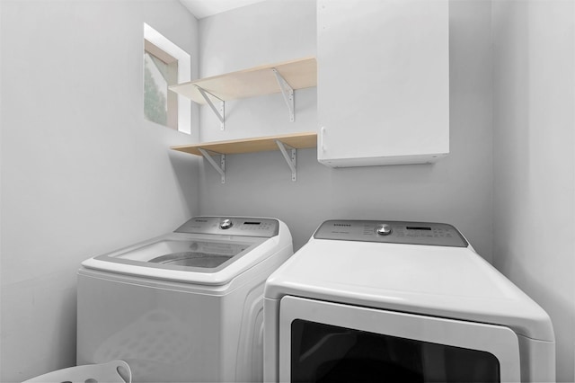 3177 Nickel Unit A, Los Alamos, NM 87544 - laundry area featuring independent washer and dryer