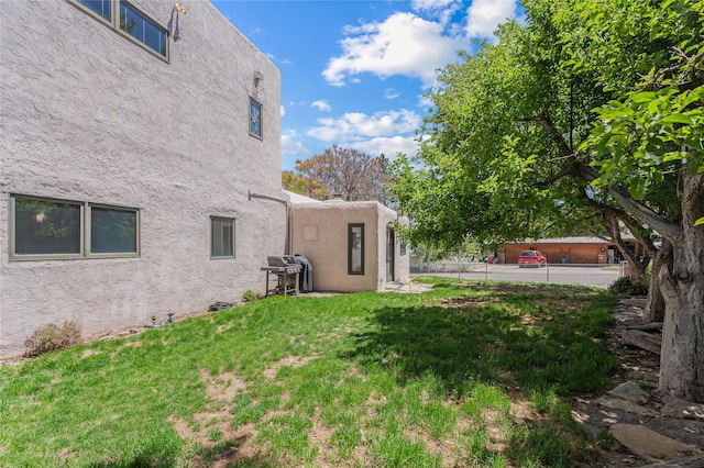 1905 Camino Redondo, Los Alamos, NM 87544 - view of green lawn