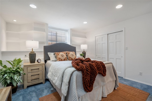 917 Estates Dr, Los Alamos, NM 87544 - bedroom featuring dark colored carpet, a closet, recessed lighting, and baseboards