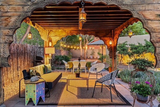 519 E Palace Ave, Santa Fe, NM 87501 - fenced backyard with a patio area and outdoor dining area