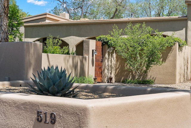 519 E Palace Ave, Santa Fe, NM 87501 - view of front facade featuring stucco siding
