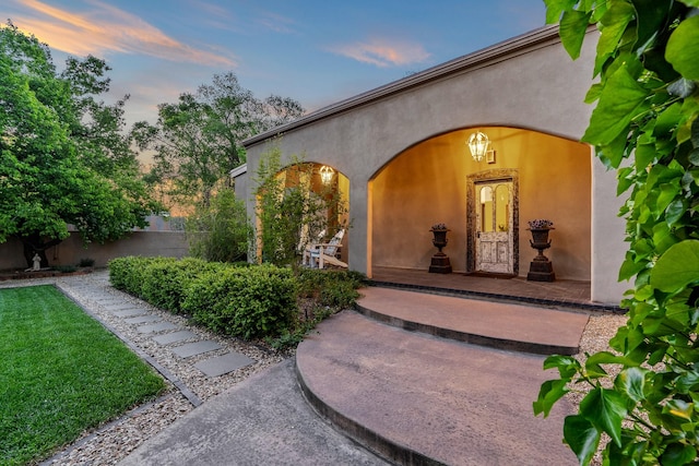 519 E Palace Ave, Santa Fe, NM 87501 - view of exterior entry featuring stucco siding