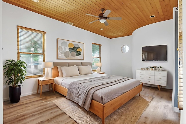 138 E Chili Line, Santa Fe, NM 87508 - bedroom with wooden ceiling, wood finished floors, recessed lighting, baseboards, and ceiling fan