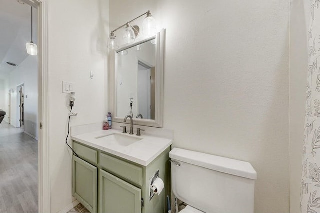 1128 Pandora Dr SW, Los Lunas, NM 87031 - full bath featuring vanity and wood finished floors