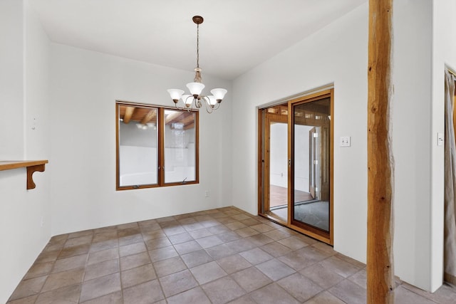 3260 La Paz, Santa Fe, NM 87507 - unfurnished room featuring a chandelier