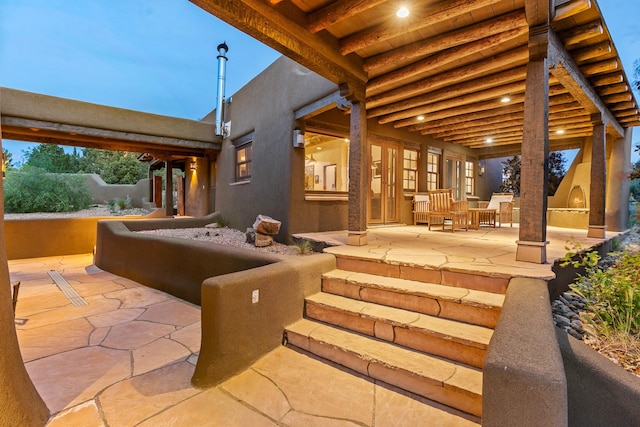 26 Camino Los Angelitos, Santa Fe, NM 87540 - view of patio