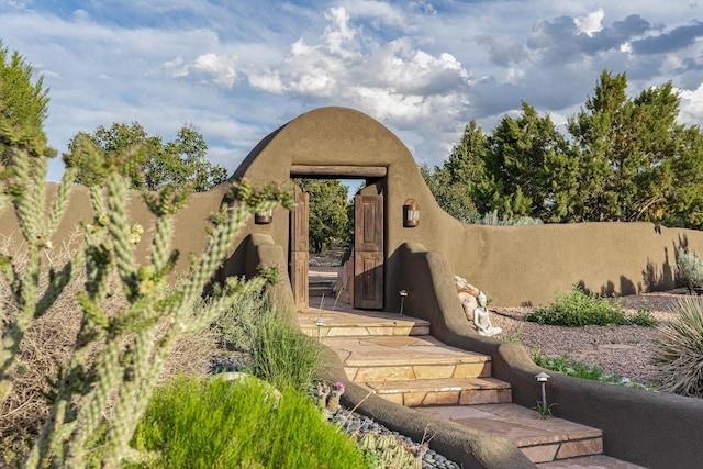 26 Camino Los Angelitos, Santa Fe, NM 87540 - view of entrance to property