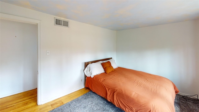 4030 Urban Unit C, Los Alamos, NM 87544 - bedroom with wood finished floors and baseboards