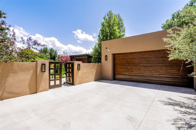974 Old Santa Fe Trl, Santa Fe, NM 87505 - view of garage
