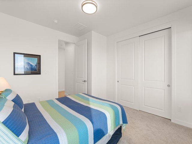 2324 Venada Rd, Rio Rancho, NM 87144 - bedroom with light carpet and a closet
