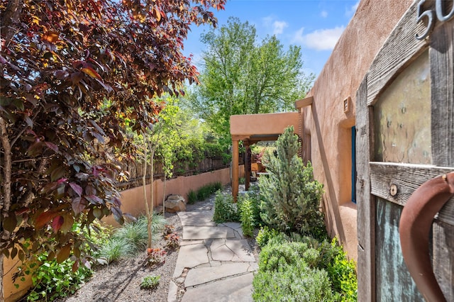 507 Acequia Madre, Santa Fe, NM 87505 - view of yard