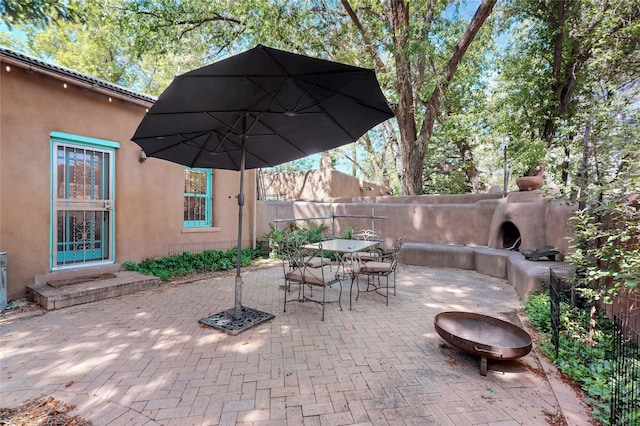 952 Acequia Madre, Santa Fe, NM 87505 - view of patio featuring outdoor dining area