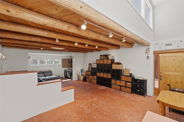 15 Cielo Cumbre Rd, Santa Fe, NM 87505 - living area with brick patterned floors
