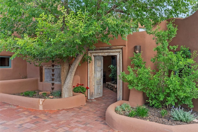 15 Cielo Cumbre Rd, Santa Fe, NM 87505 - doorway to property