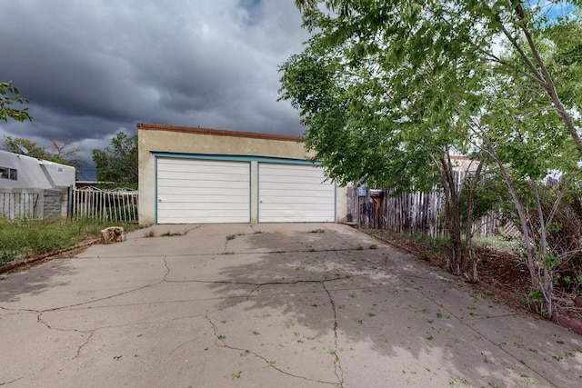 1017 Practilliano Dr, Santa Fe, NM 87505 - view of detached garage