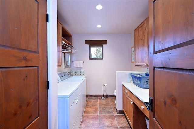 95 Lodge Trl, Santa Fe, NM 87506 - laundry room featuring separate washer and dryer, recessed lighting, and tile patterned floors