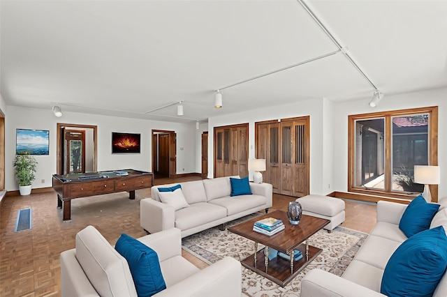 320 Valle Del Sol, White Rock, NM 87547 - living area featuring track lighting and pool table