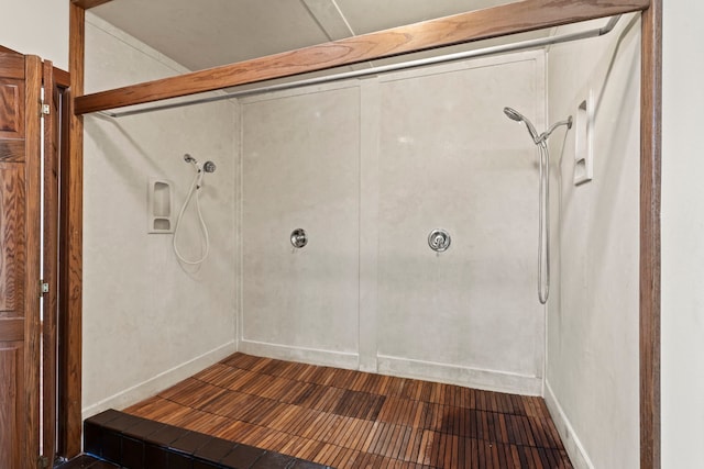 320 Valle Del Sol, White Rock, NM 87547 - full bathroom featuring a shower