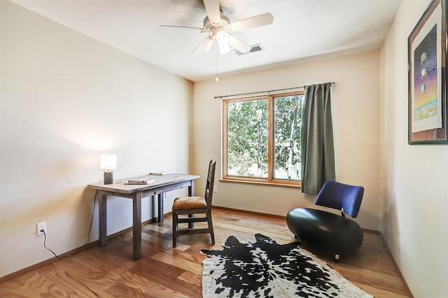 10 Carlito Rd, Santa Fe, NM 87508 - office area with ceiling fan and light wood-type flooring