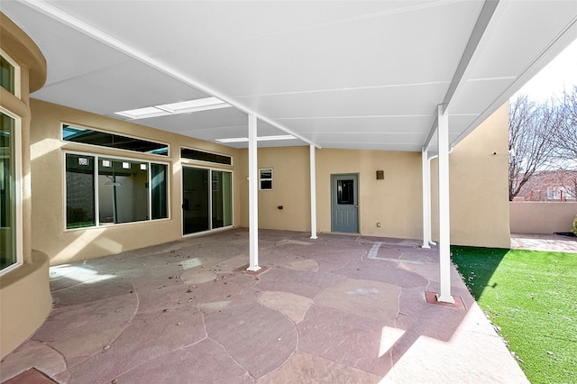 16 Coyote Pass Rd, Santa Fe, NM 87508 - view of patio