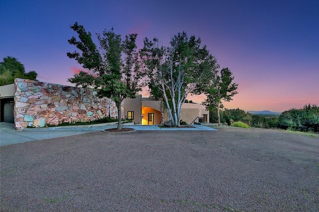 117 La Ventana, Santa Fe, NM 87508 - view of front of home with stucco siding