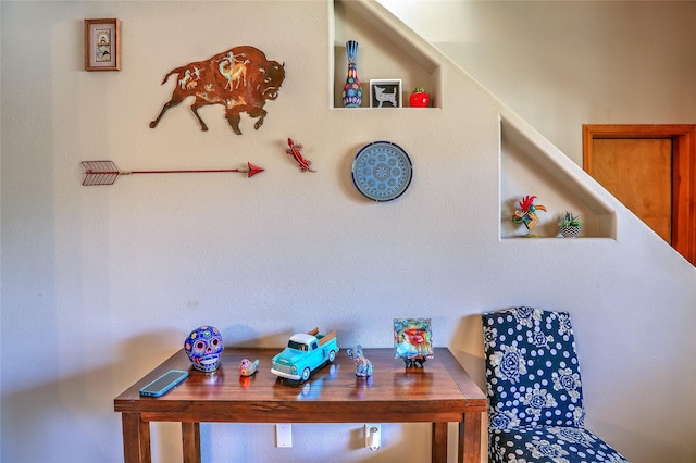 7513 Kachina Loop, Santa Fe, NM 87507 - view of sitting room