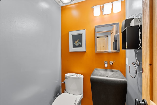 10 Sabina Ln, Santa Fe, NM 87508 - bathroom with toilet